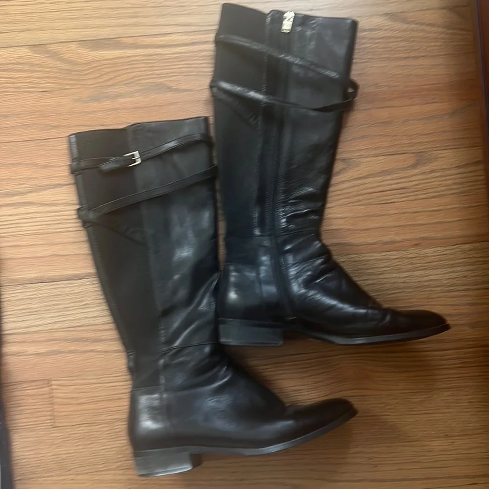 Boots - Picture 1 of 8